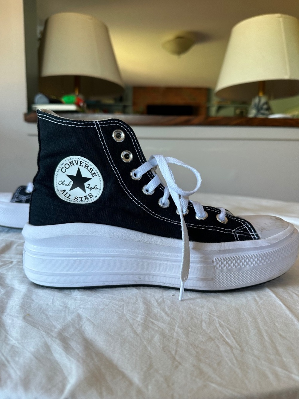 Converse Move Platform
